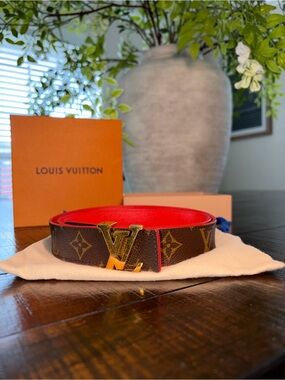 Louis Vuitton Reversible LV Initiales Belt – Monogram / Red